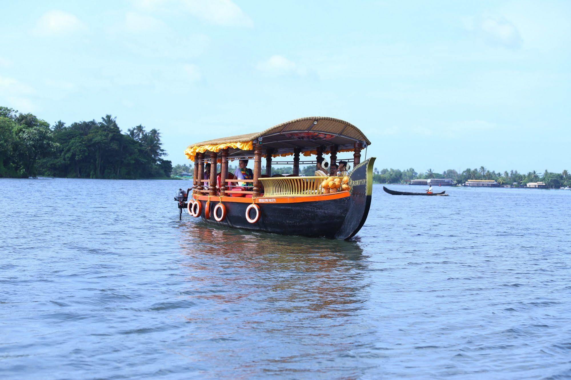 Pagoda Resorts Alappuzha Eksteriør bilde